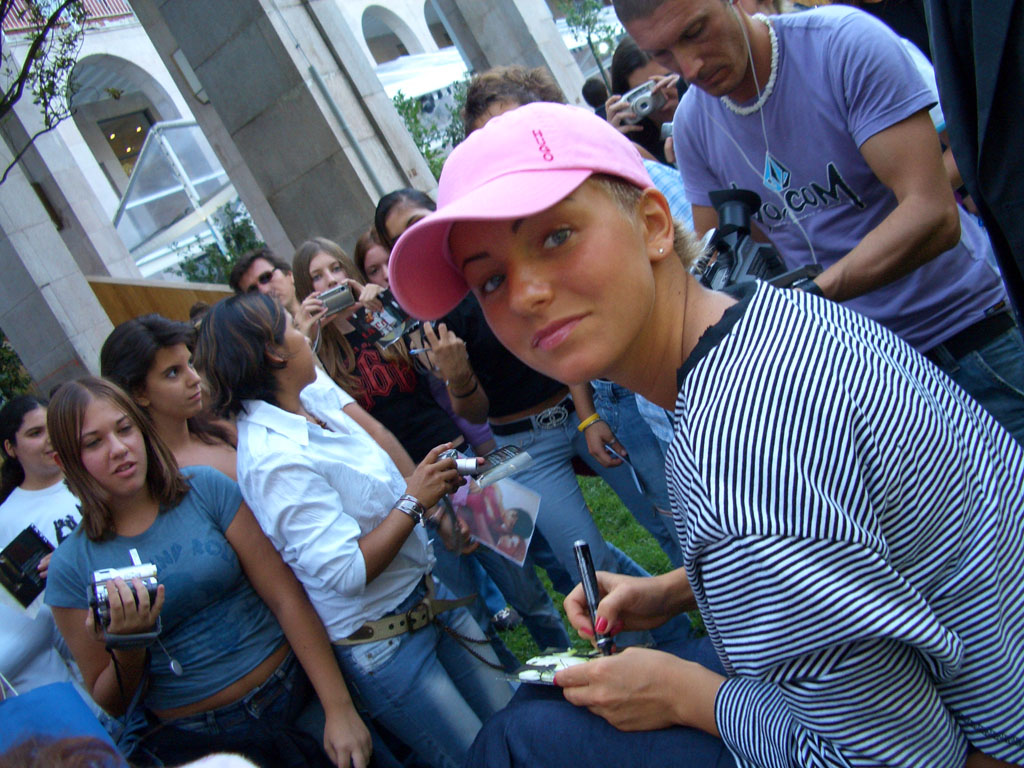 Meeting with Fans in Fiat Cafe 15.09.2005