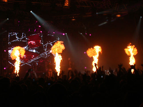 Tatu Perform in Riga 12.04.2006